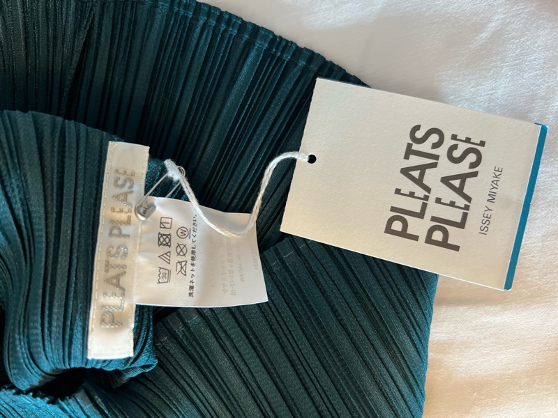 PLEATS PLEASE ISSEY MIYAKE, 3號-2