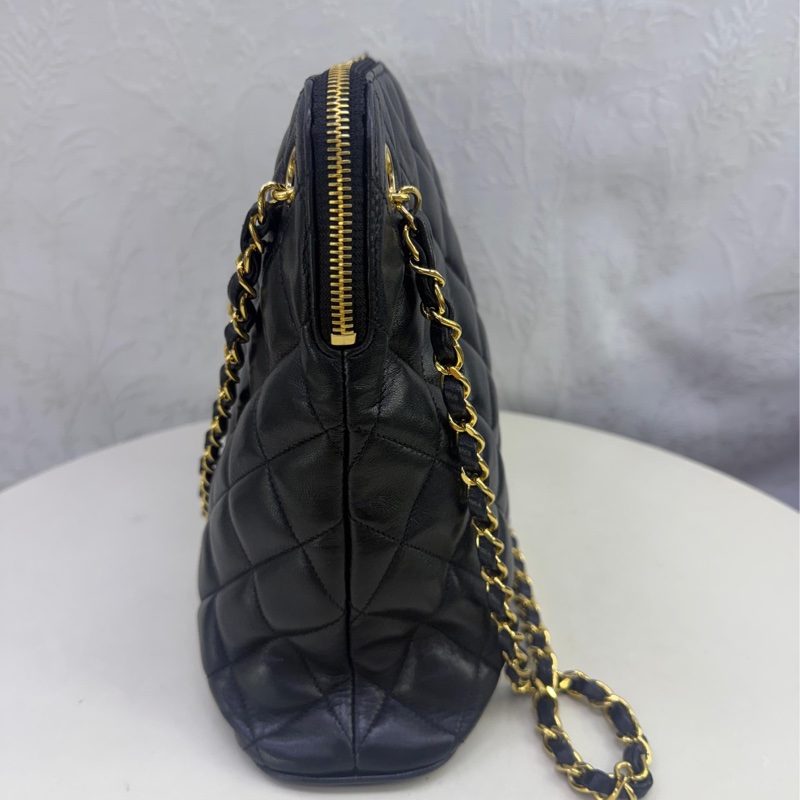 Chanel vintage black color bag-6