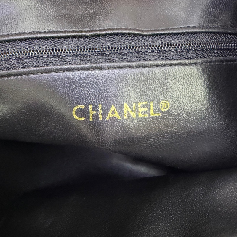 Chanel vintage black color bag-8