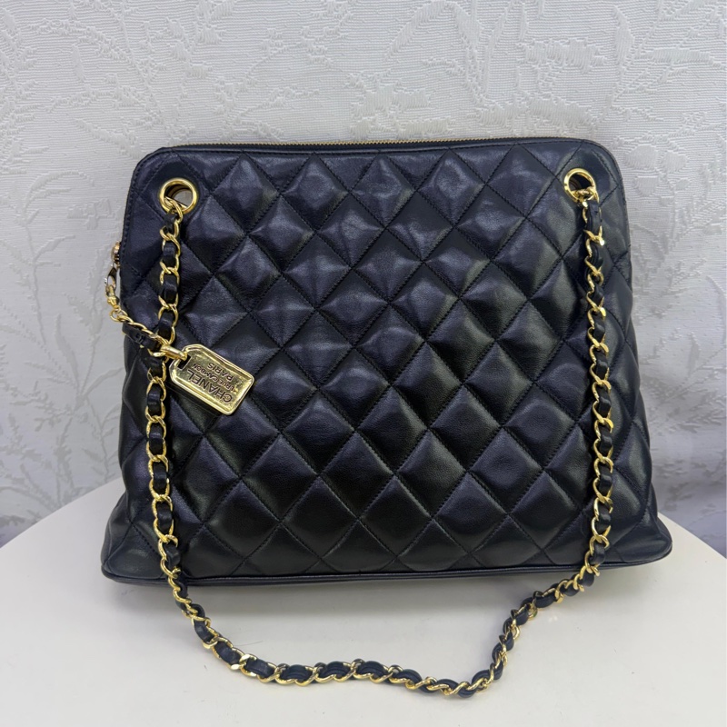Chanel vintage black color bag-10