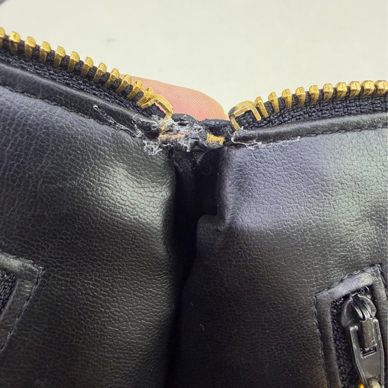 Chanel vintage black color bag-15