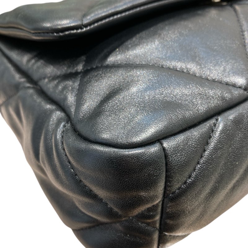 CHANEL 香奈兒 19 BAG 小號 翻蓋肩側背包 亮面小羊皮 黑色 銀釦-7