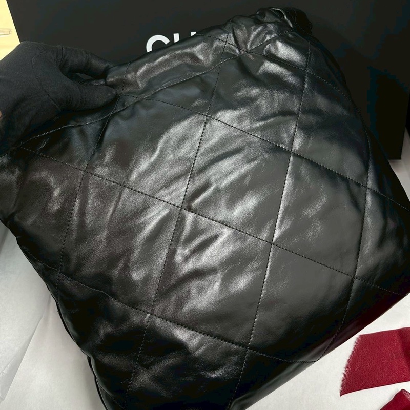 CHANEL香奈兒22bag SoBlack小號 芯片款 24年閒置-9