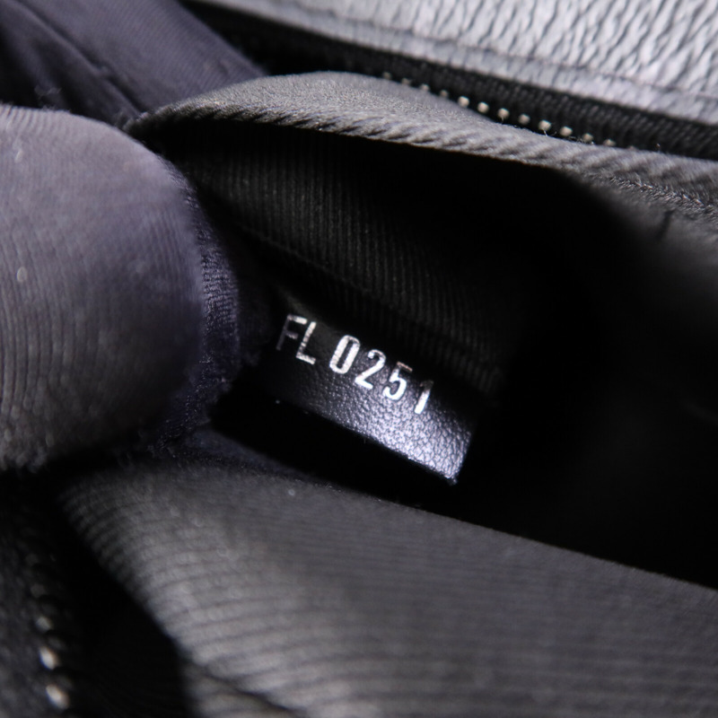 LOUIS VUITTON Monogram Eclipse Mini Soft Trunk肩背袋-7