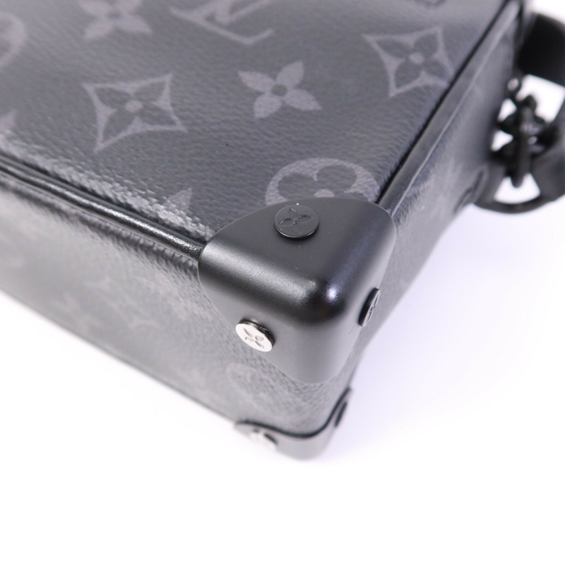 LOUIS VUITTON Monogram Eclipse Mini Soft Trunk肩背袋-9