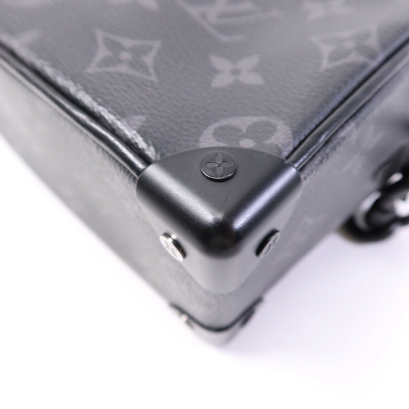 LOUIS VUITTON Monogram Eclipse Mini Soft Trunk肩背袋-11