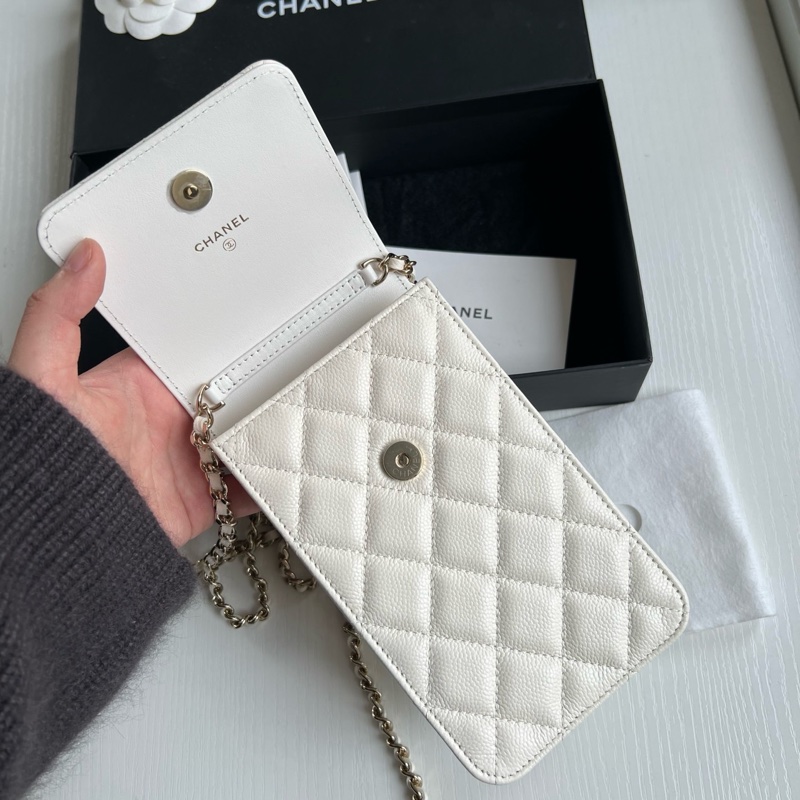 Chanel 23s春夏蝴蝶結荔枝紋牛皮手機包,尺寸約10*18cm。。-3