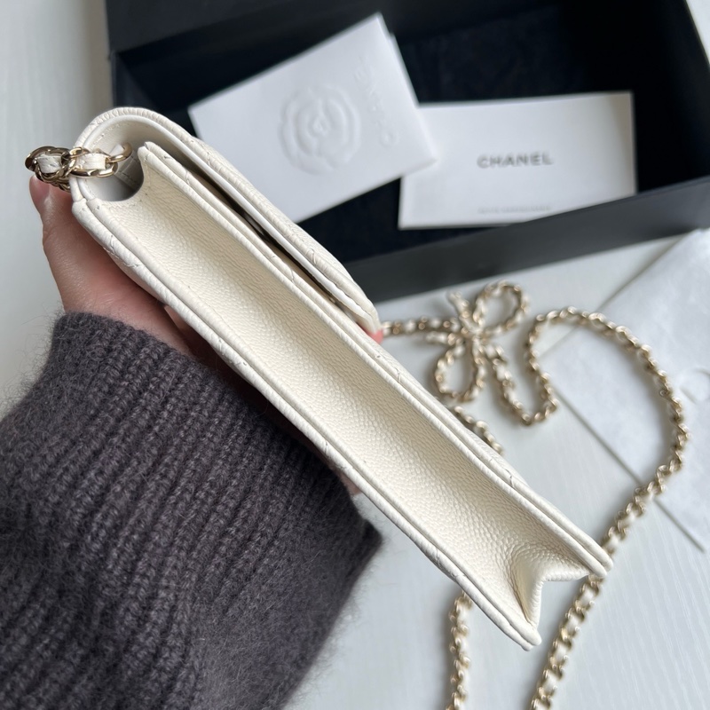 Chanel 23s春夏蝴蝶結荔枝紋牛皮手機包,尺寸約10*18cm。。-4