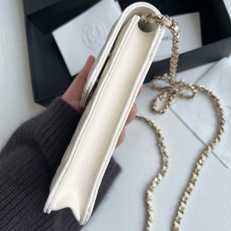 Chanel 23s春夏蝴蝶結荔枝紋牛皮手機包,尺寸約10*18cm。。-5