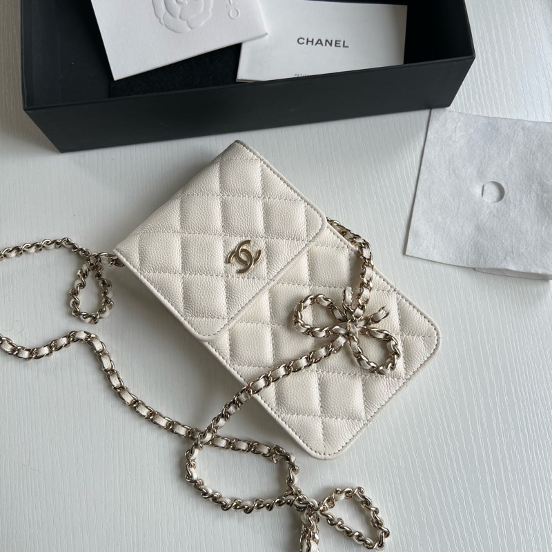 Chanel 23s春夏蝴蝶結荔枝紋牛皮手機包,尺寸約10*18cm。。-7
