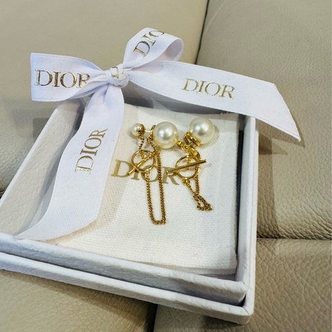 Dior 迪奧CD金色珍珠耳環/垂墜耳環/95新美品