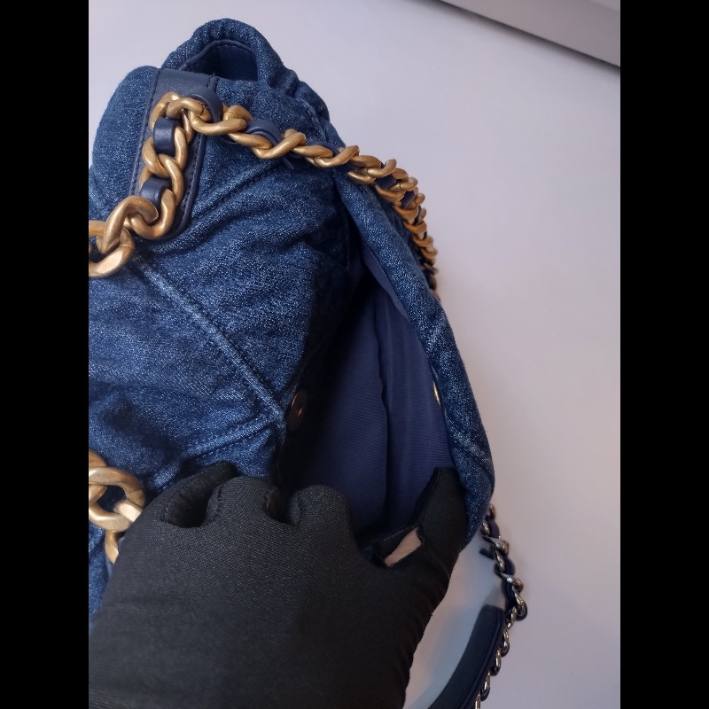 Chanel 鍊帶藍色丹寧布19包 26-19