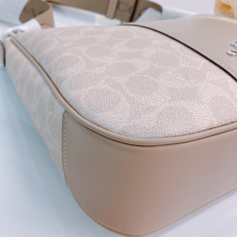 MS0654 Coach 蔻馳半月形拉鍊肩帶包包 Ellie File with Stripe Bag 26cm Canvas-5