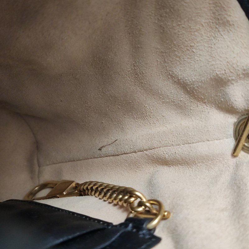 Gucci GG Marmont迷你牛皮V紋絎縫雙G標誌水桶包斜背包單肩包-10