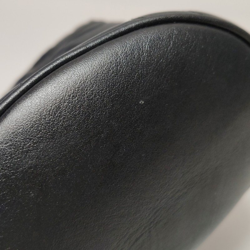 Gucci GG Marmont迷你牛皮V紋絎縫雙G標誌水桶包斜背包單肩包-14