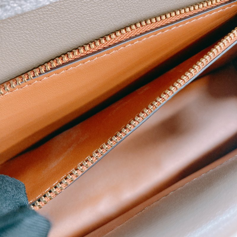 MS0655 Coach 蔻馳翻蓋式兩用包包 Idol 23 Calfskin Brown-15