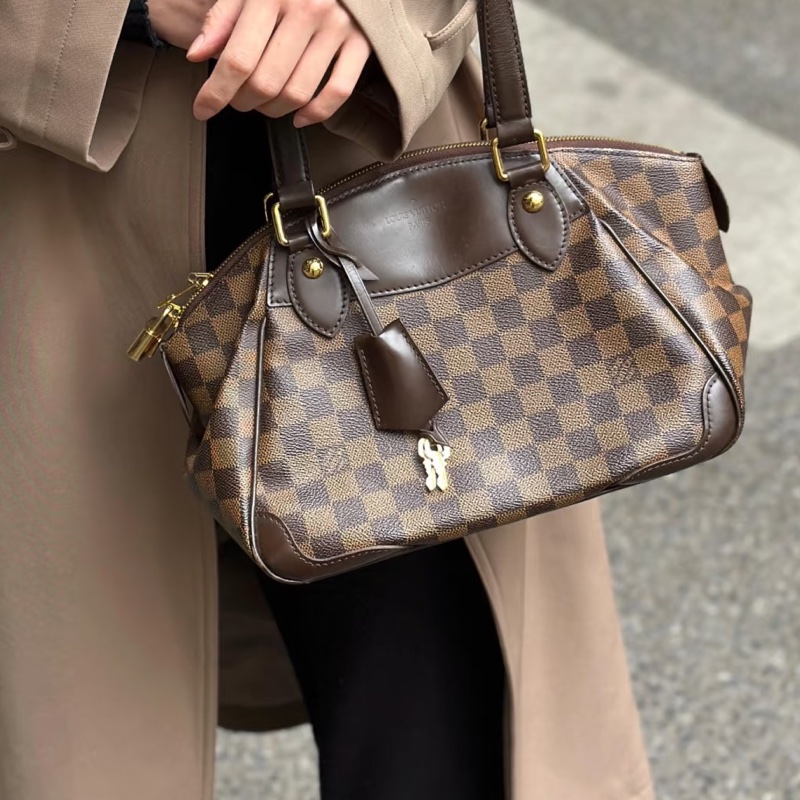 莉亞精品♡ LV N41117 棕棋盤格餃子包 手提包 二手-1