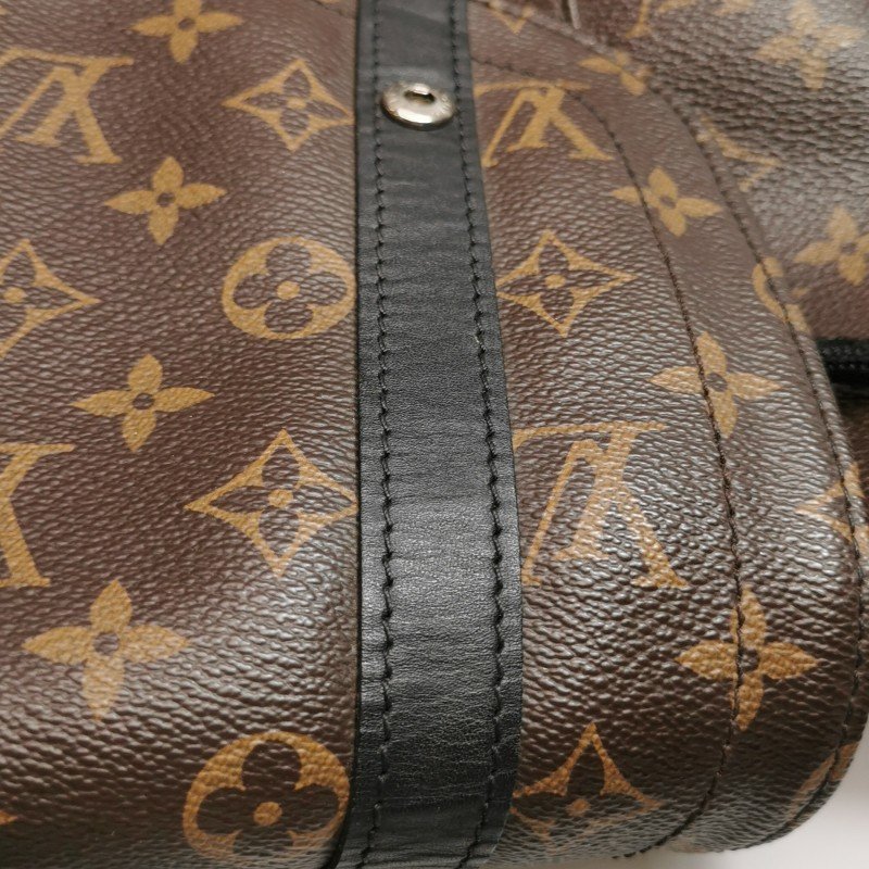 Louis Vuitton (LV) Christopher中型牛皮Monogram印花垂蓋雙肩包晶片款-22