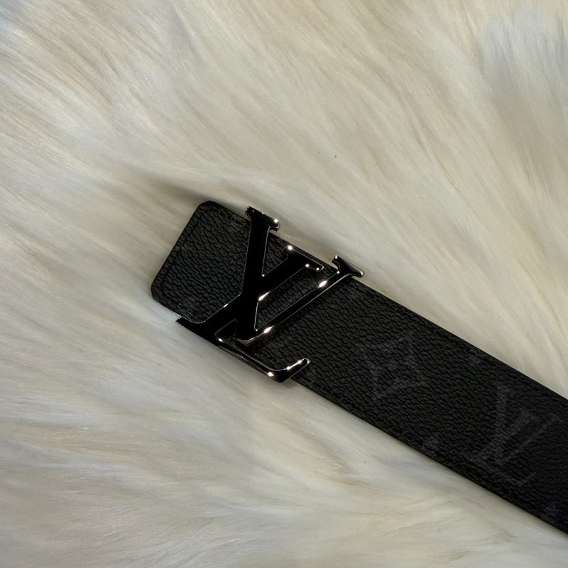 LV 老花皮帶-4