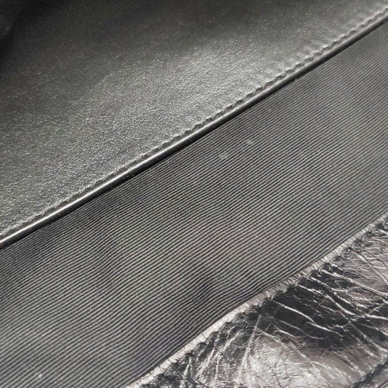 Saint Laurent Niki大油蠟皮純色V紋絎縫YSL 標誌肩包-9