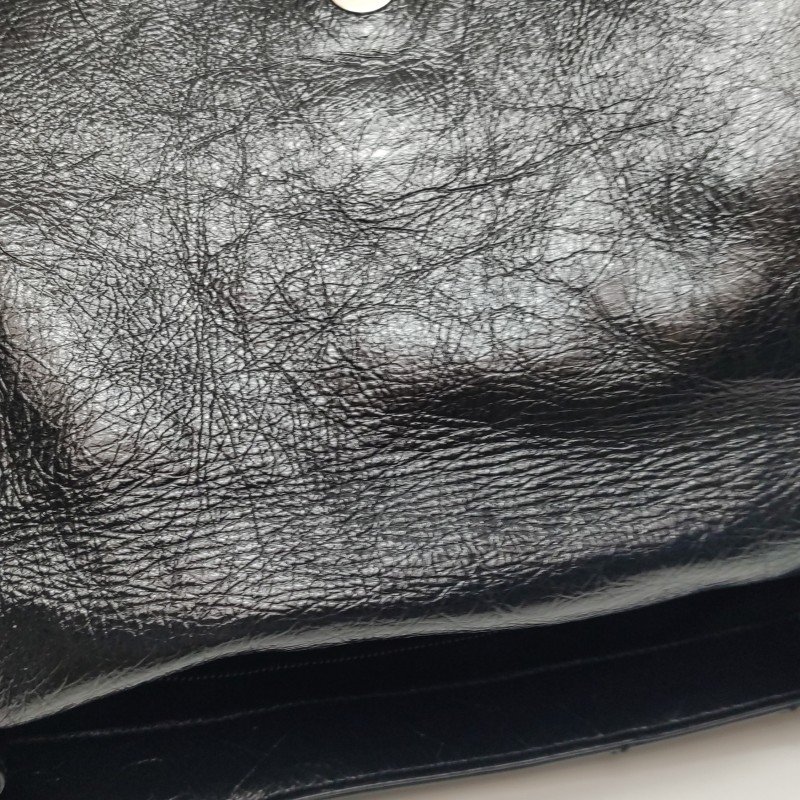 Saint Laurent Niki大油蠟皮純色V紋絎縫YSL 標誌肩包-23