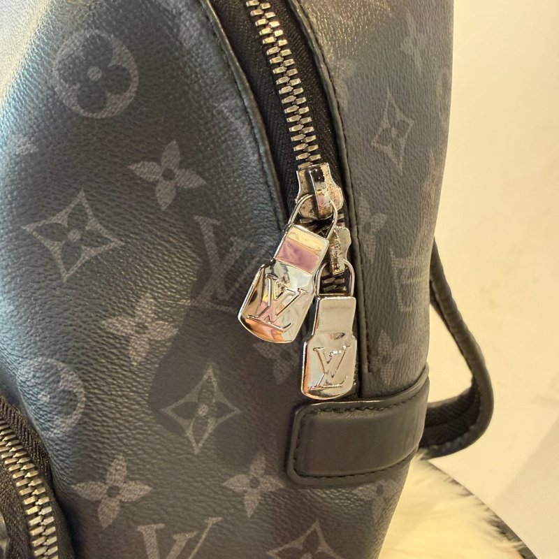 LV Discovery PM老花後背包-6