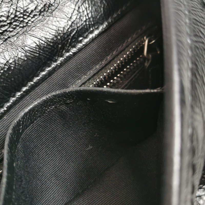 Saint Laurent Niki迷你油蠟皮純色V紋絎縫YSL標誌斜背包單肩包-9