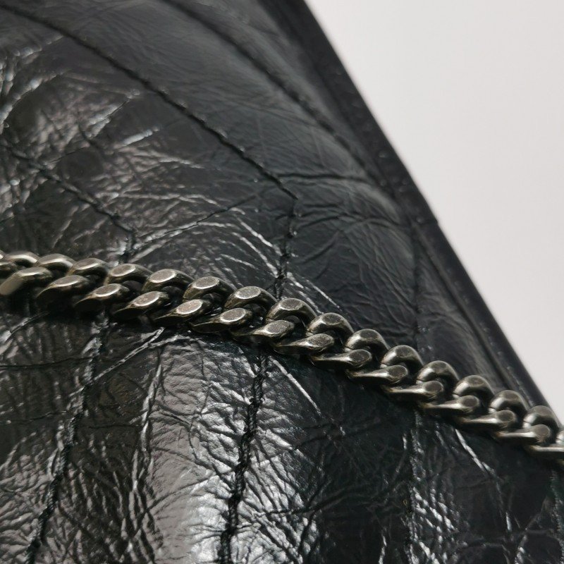 Saint Laurent Niki迷你油蠟皮純色V紋絎縫YSL標誌斜背包單肩包-13