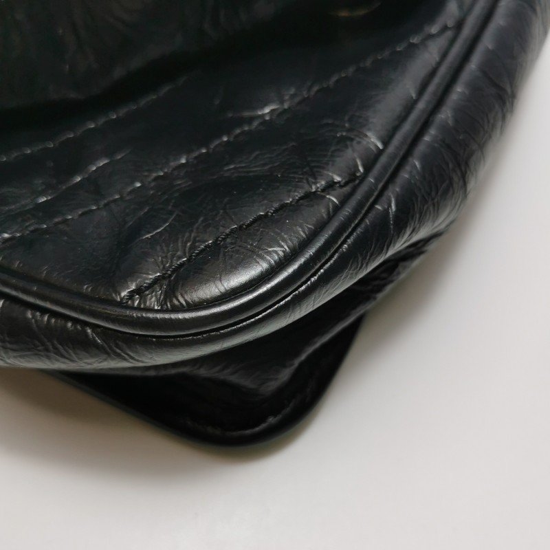 Saint Laurent Niki迷你油蠟皮純色V紋絎縫YSL標誌斜背包單肩包-16