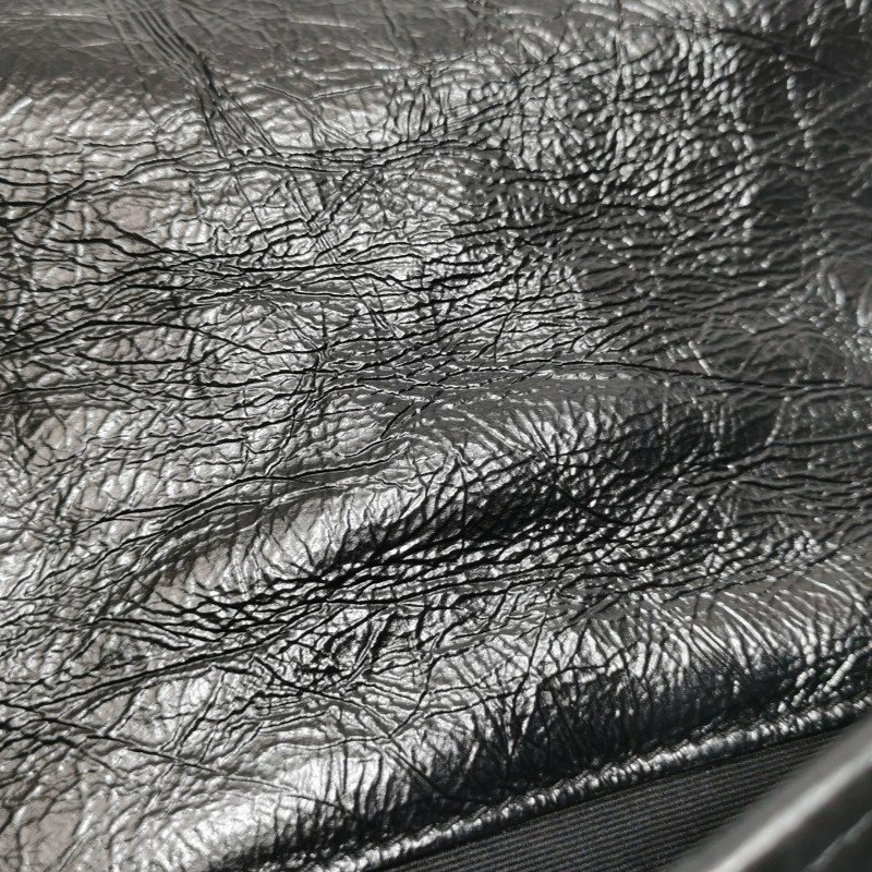 Saint Laurent Niki迷你油蠟皮純色V紋絎縫YSL標誌斜背包單肩包-24