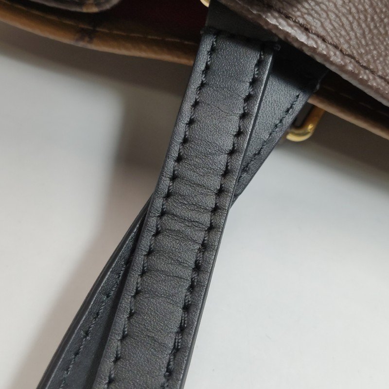 Louis Vuitton (LV) Onthego中型牛皮Gaint Monogram單肩包晶片款-18