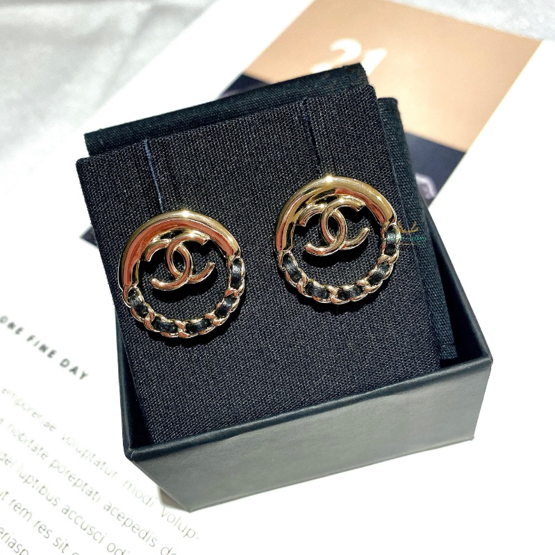 CHANEL AB7845 淡金 雙C 圓形x皮穿鍊 針式耳環-0