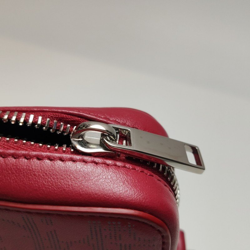 Dior World Tour牛皮Oblique印花斜背包-9