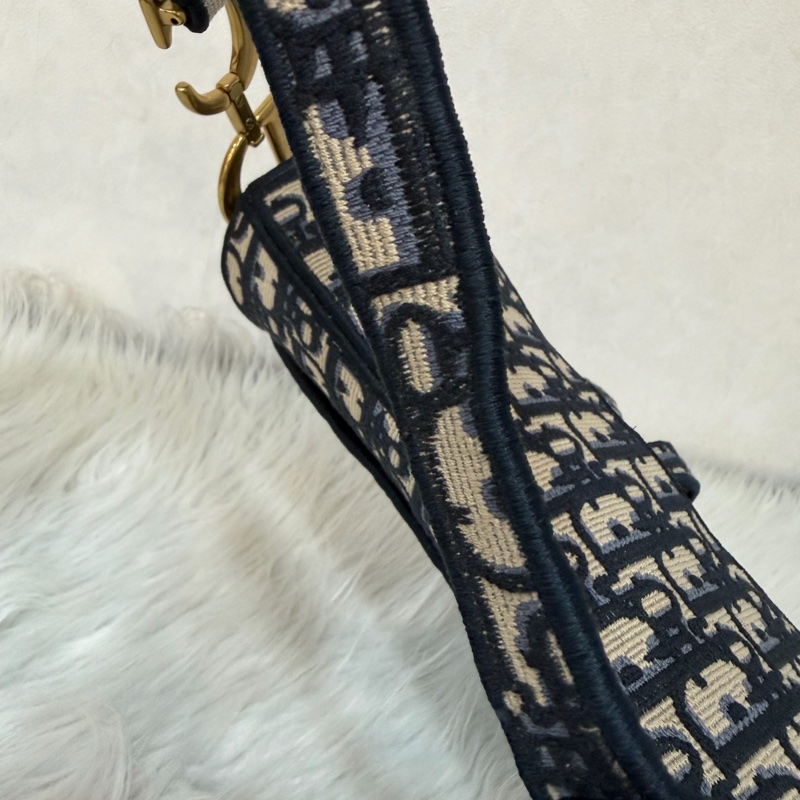 Dior Saddle M0446藍色 緹花 老花 CD 金釦 馬鞍包 手提包單肩包-9
