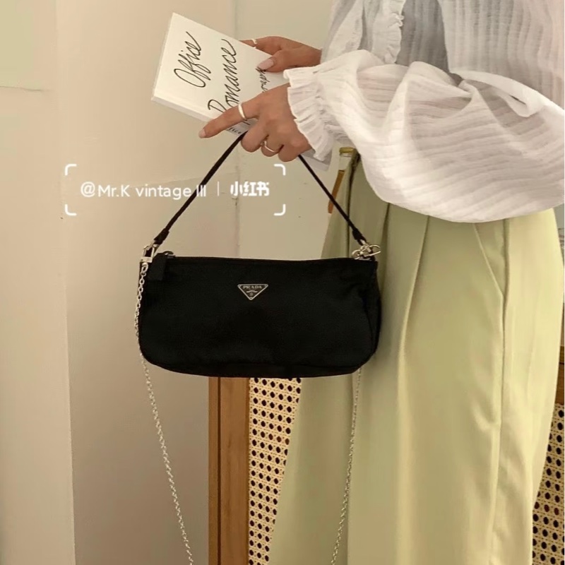 Prada hobo 腋下包-1