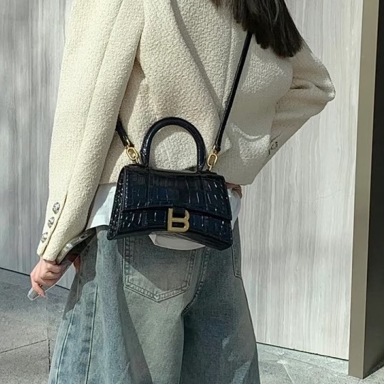 BALENCIAGA巴黎世家黑金鱷魚壓紋🌻沙漏XS 附件:肩帶-5