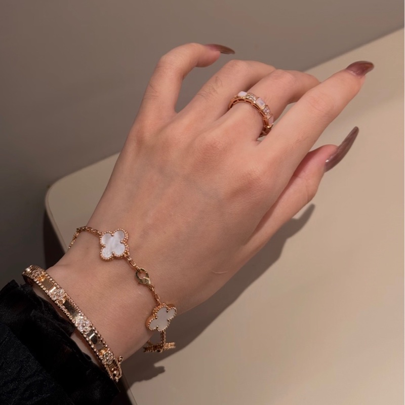 VCA梵克雅宝 白贝母五花四叶草手链-3