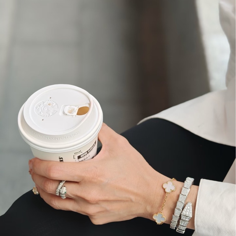 VCA梵克雅宝 白贝母五花四叶草手链-5