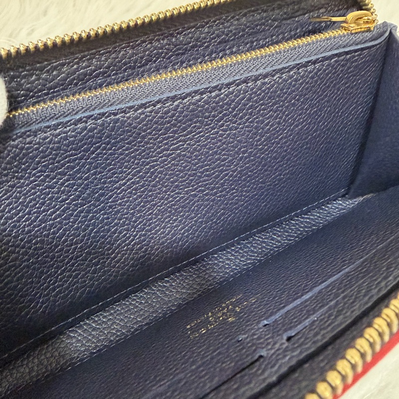 LV M69415 Clemence 海軍藍壓紋 紅邊 牛皮 拉鍊長夾-37