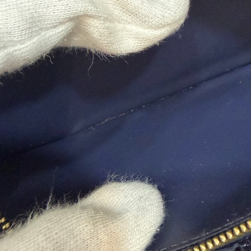 LV M69415 Clemence 海軍藍壓紋 紅邊 牛皮 拉鍊長夾-50