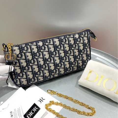 Dior迪奥 30 Montaigne 老花链条包