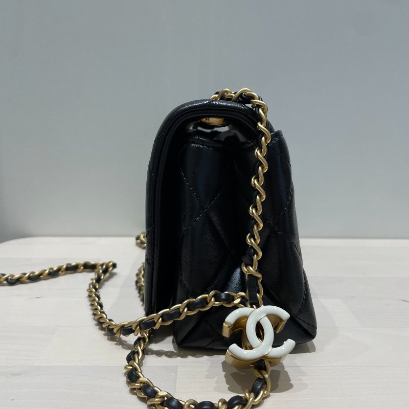 chanel 雙C調節扣 黑色斜背包-2
