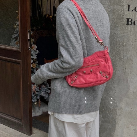 【夏日甜酷❤️全網獨有✨】Balenciaga 巴黎世家 Giant Hip Messenger 單肩｜斜背｜機車包｜迷你包