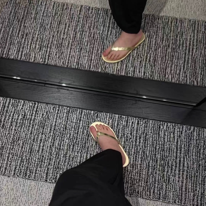 CHANEL 香奈兒【25A 高级手工坊】金色人字拖 THONGS G46507-4