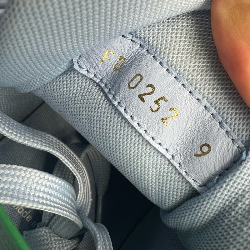 Louis Vuitton路易威登 trainer 天空藍 43 碼-7