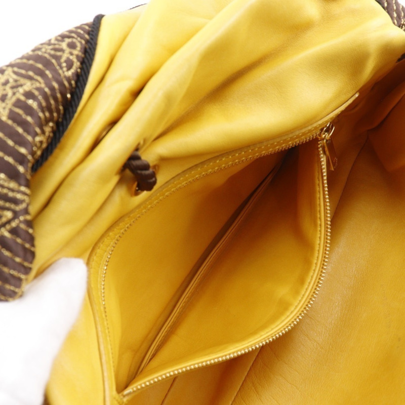 Louis Vuitton African Queen 手拿包，提花 Monogram 緞面，2009 年款，棕色，RE0039，A5 尺寸，磁扣，女士款。-5