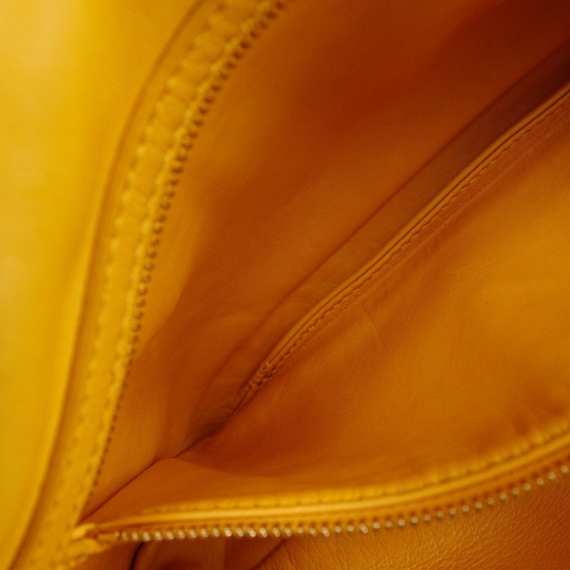 Louis Vuitton African Queen 手拿包，提花 Monogram 緞面，2009 年款，棕色，RE0039，A5 尺寸，磁扣，女士款。-7