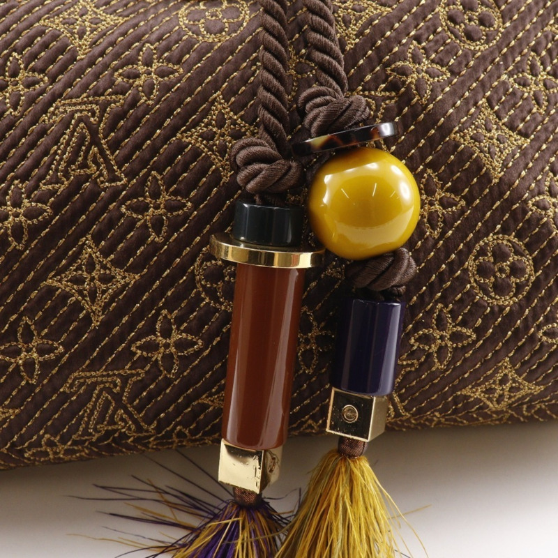Louis Vuitton African Queen 手拿包，提花 Monogram 緞面，2009 年款，棕色，RE0039，A5 尺寸，磁扣，女士款。-15