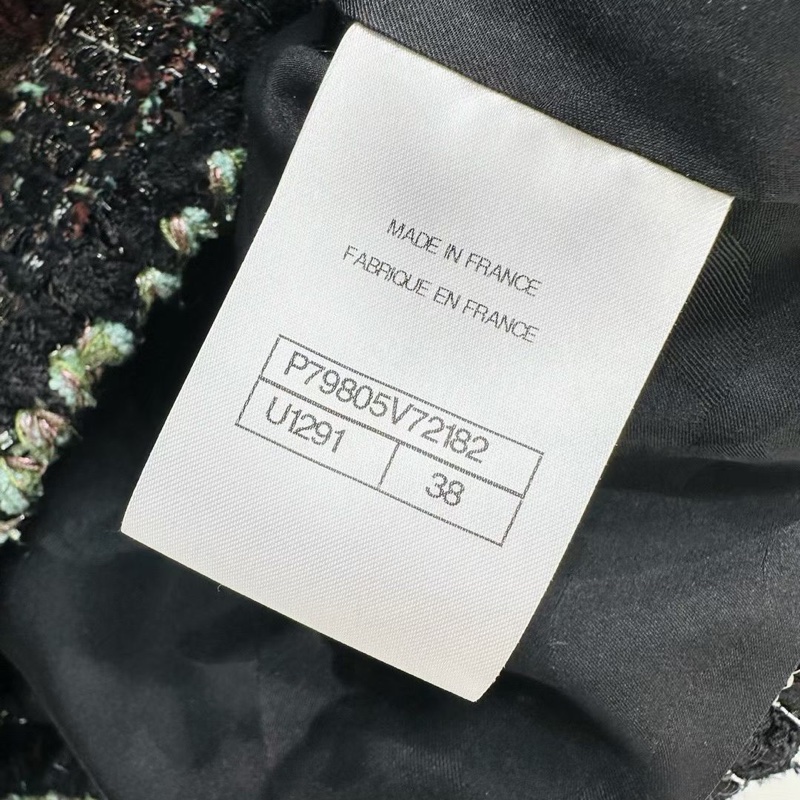 ⭐️ Chanel Jacket 外套 ⭐️ Chanel 25A高级手工坊编织外套,F38,全新,专柜12w左右,多彩的格纹经典高端,适合各种场合,小高腰的设计拉长比-4