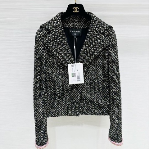 ⭐️ Chanel Jacket 外套